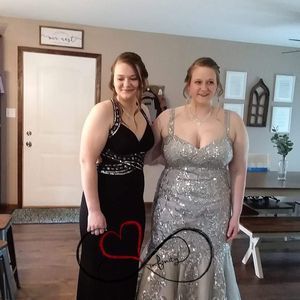 Meet your Posher, Laura